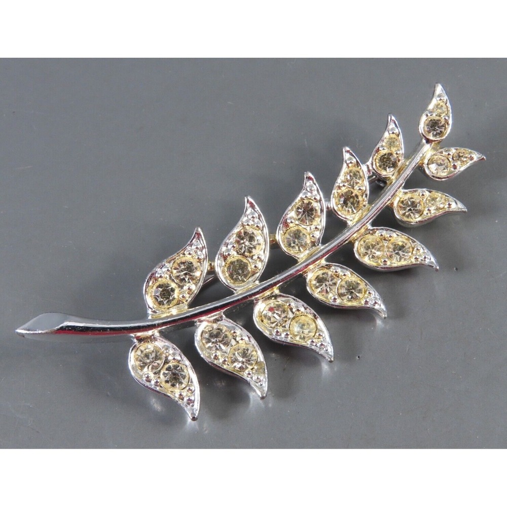 VTG SARAH COVENTRY SILVER BROOCH PIN Clear Rhinestones LEAF FERN LEAVES FROND